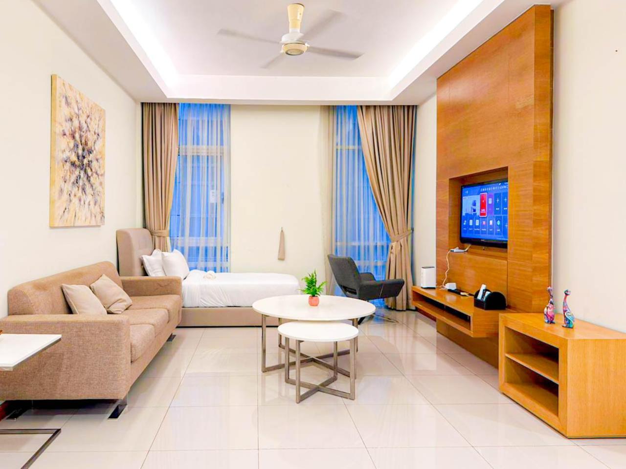 Apartment 400m To Klcc Bukit Bintang Pavillion Klcc Lrt Walking Distance Lot 163 Zenglo Kuala Lumpur